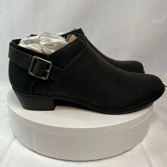 Women’s LifeStride® Lexi Booties in black 9.5 med, new in box - Picture 9 of 13